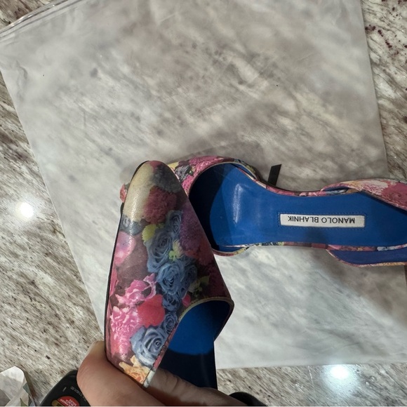 Manolo blahnik x opening ceremony floral flats. Sz 36.5. - Picture 5 of 7